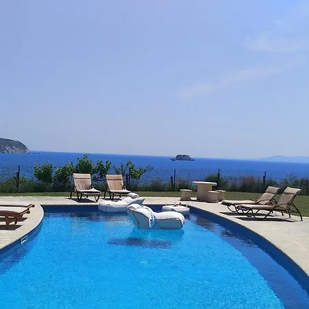 Monambeles Villas Svoronata Exterior photo