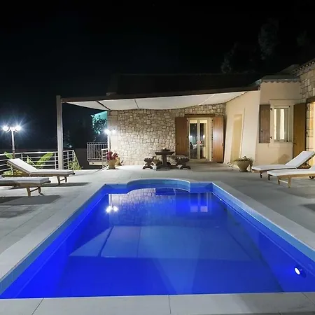 Monambeles Villas Svoronata Exterior photo