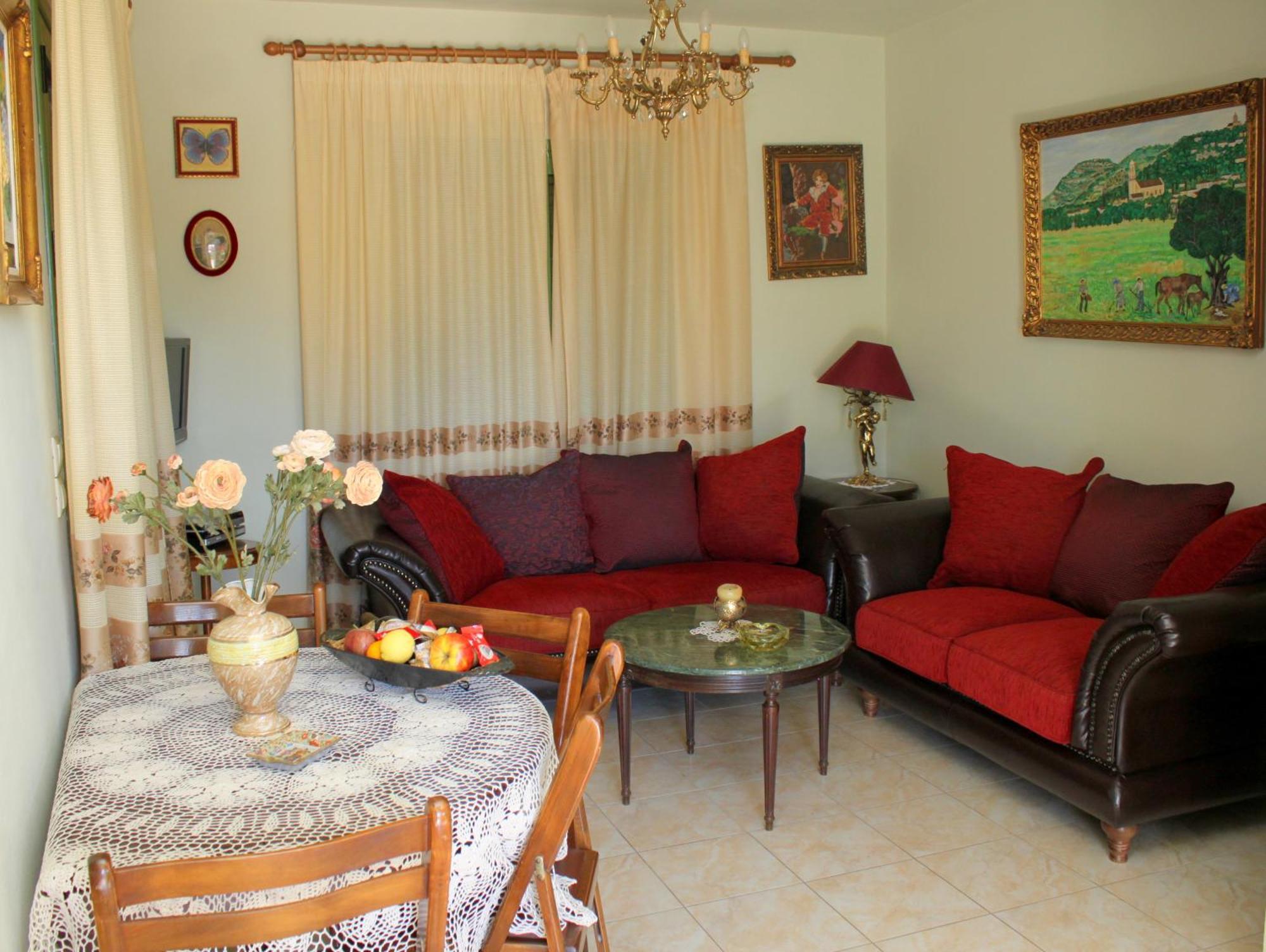 Monambeles Villa *