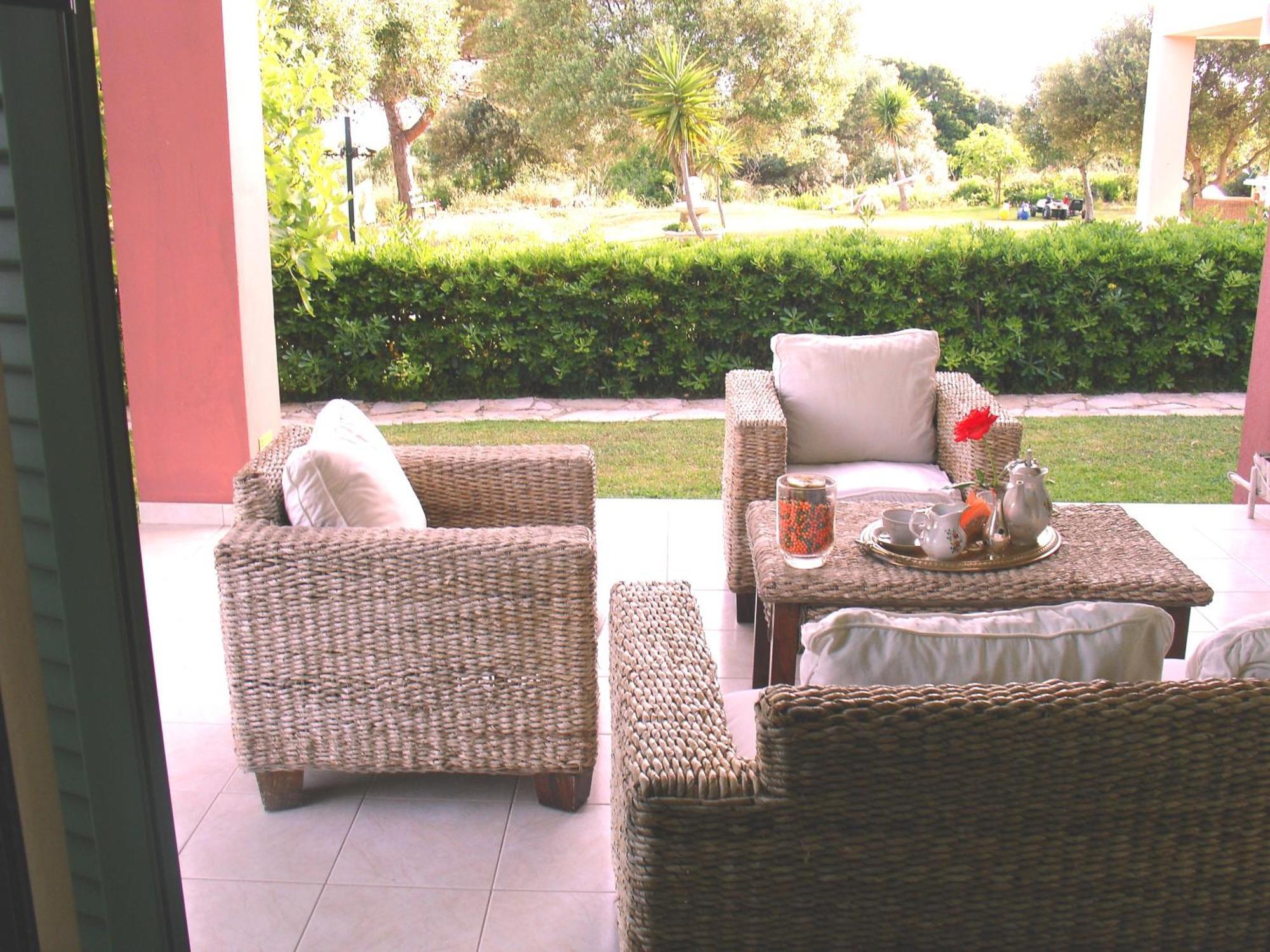 Monambeles Villa *