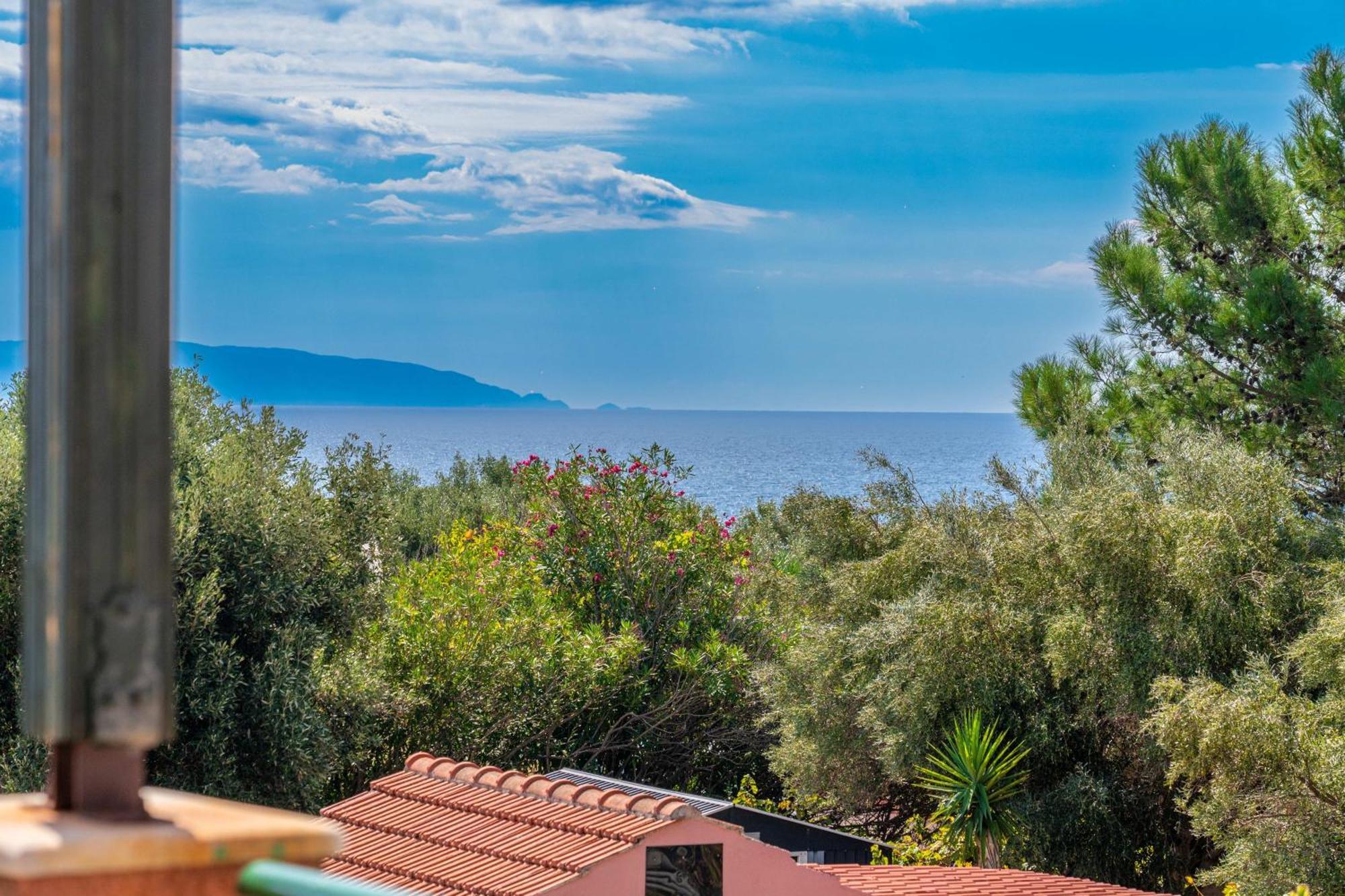 Villa Monambeles